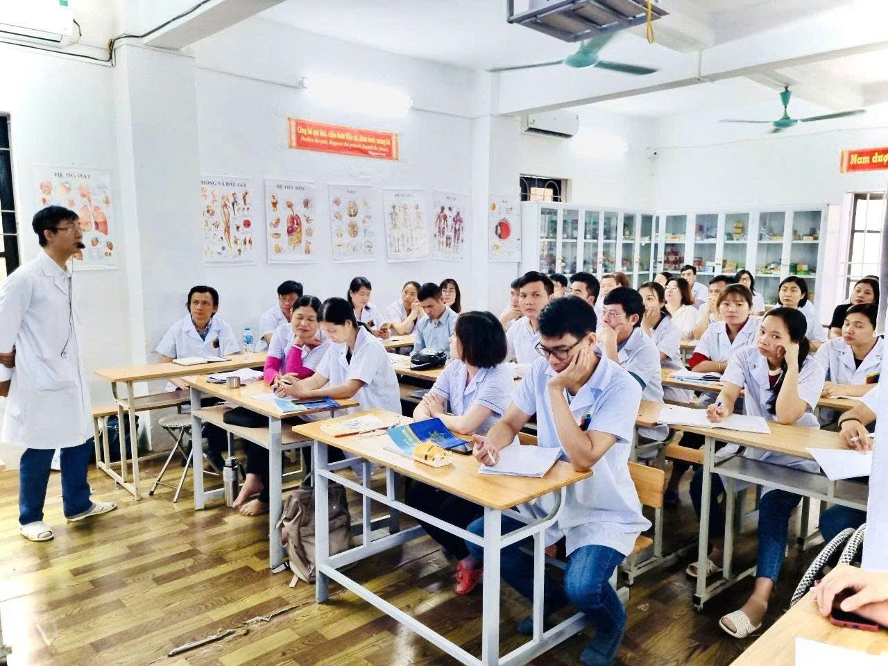 TUYỂN SINH LỚP KỸ THUẬT CHÂM CỨU – NGHỀ HOT, ỔN ĐỊNH, THU NHẬP CAO